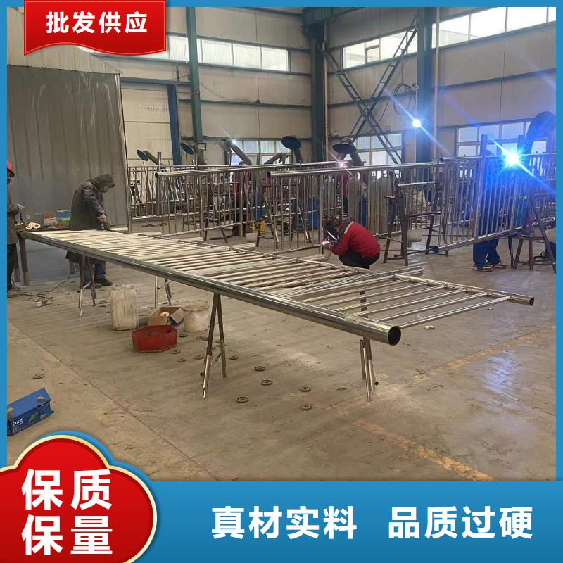 常年供應道路環(huán)波梁護欄-省心