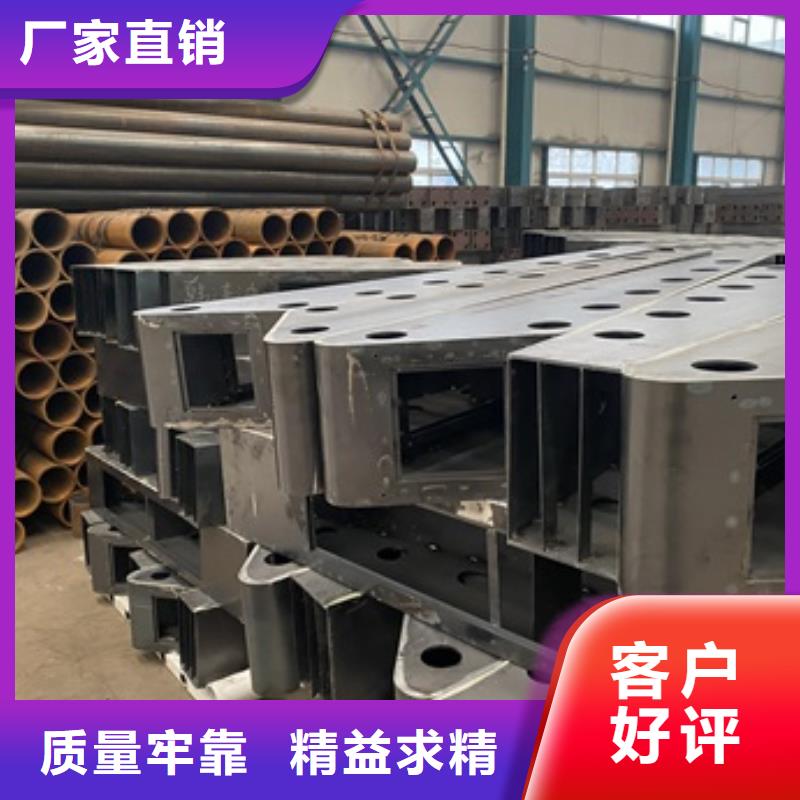 不銹鋼復(fù)合管道路護(hù)欄直銷廠家