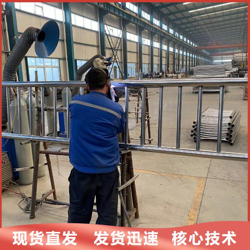 防撞橋梁防護欄桿、防撞橋梁防護欄桿生產(chǎn)廠家-找防撞護欄有限公司