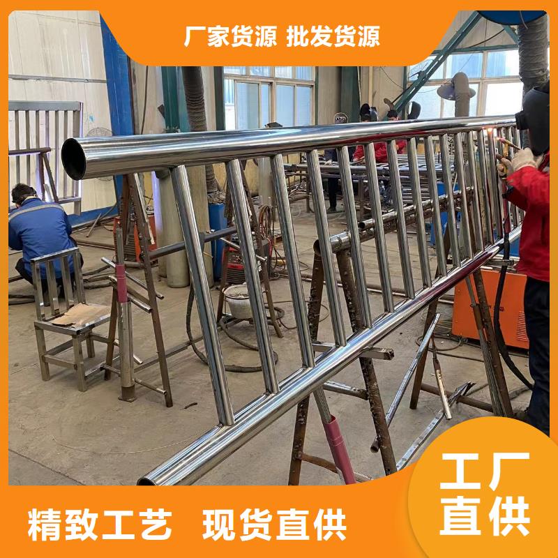 橋梁防護欄桿可隨時發(fā)貨