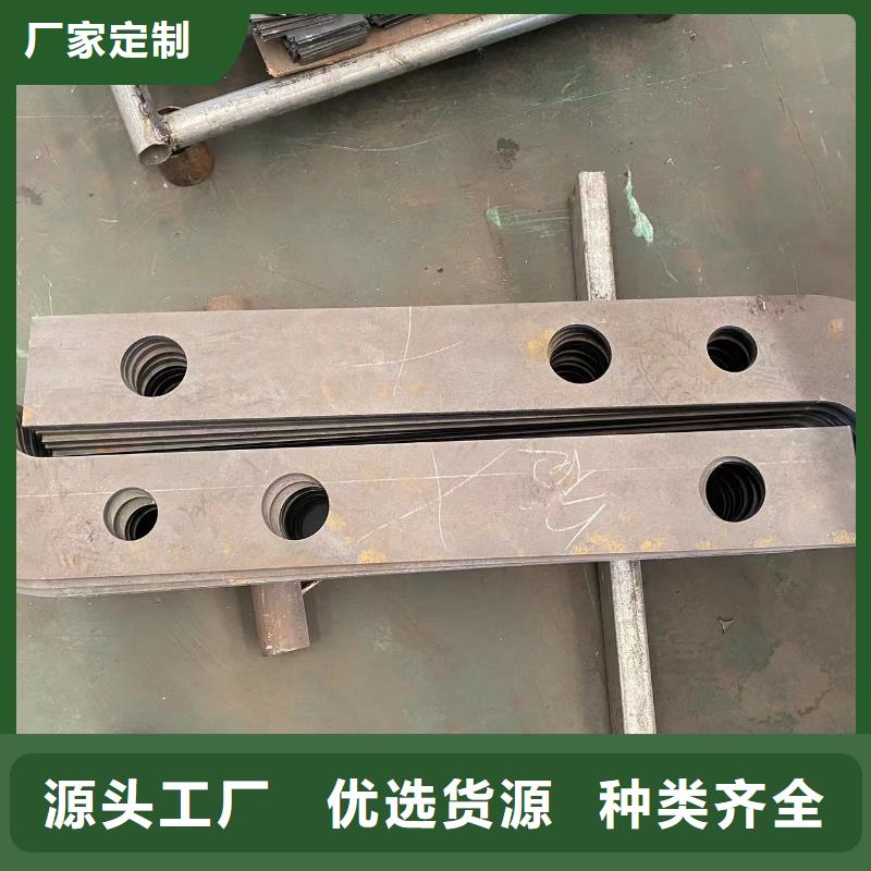 常年供應(yīng)不銹鋼橋梁防護(hù)欄桿-優(yōu)質(zhì)