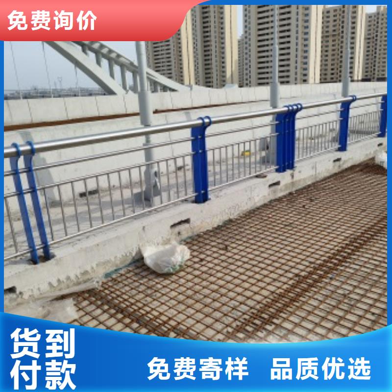 橋梁機(jī)動(dòng)車(chē)道護(hù)欄現(xiàn)場(chǎng)安裝