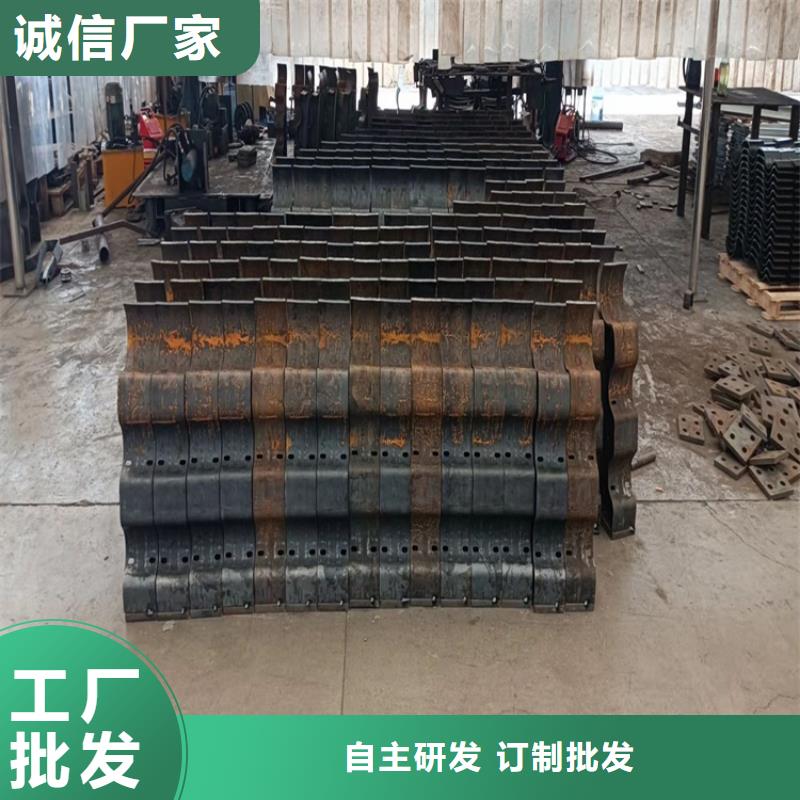服務(wù)周到的不銹鋼防撞護(hù)欄銷售廠家
