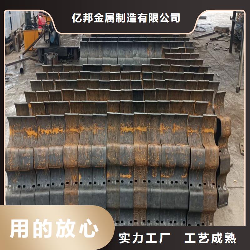 供應(yīng)不銹鋼道路護(hù)欄廠家