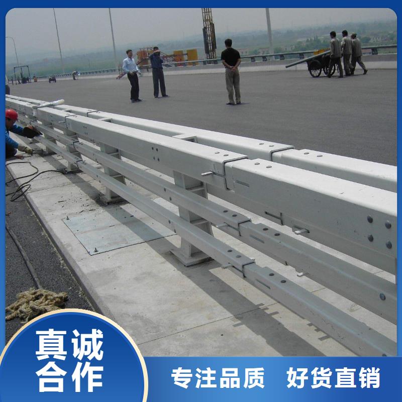 護(hù)欄-燈光護(hù)欄廠家老客戶鐘愛