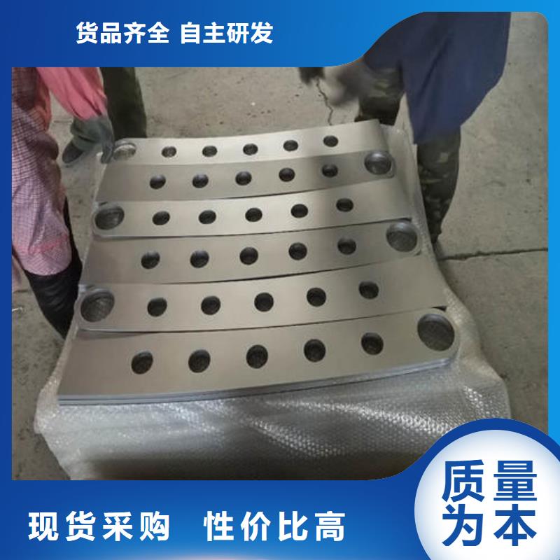 護(hù)欄2市政道路防護(hù)欄貨源足質(zhì)量好