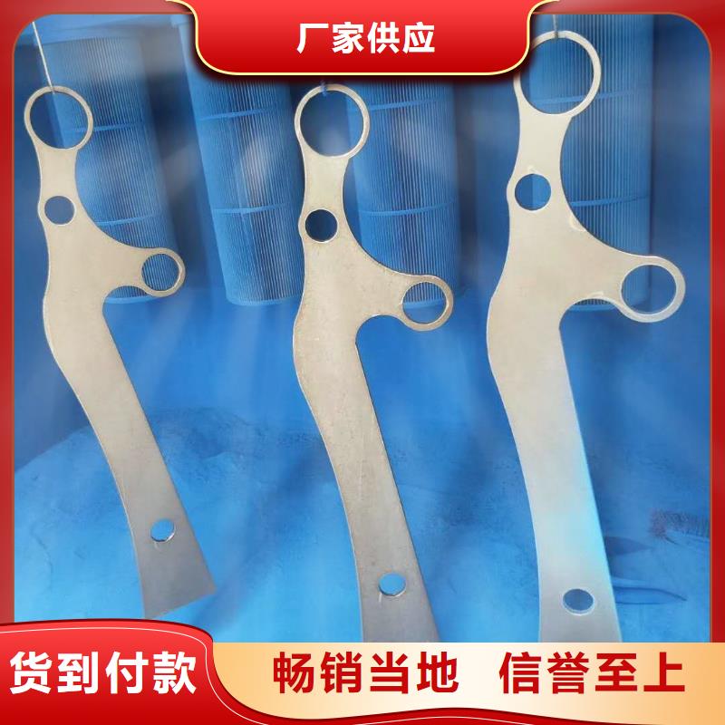 現(xiàn)貨充足的不銹鋼復(fù)合管護(hù)欄廠家