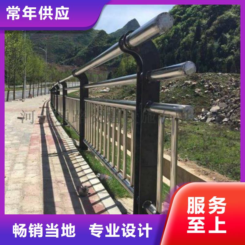護(hù)欄,立柱細(xì)節(jié)嚴(yán)格凸顯品質(zhì)