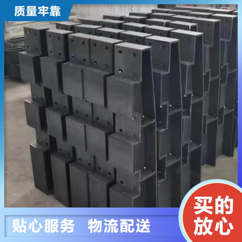 护栏 国道抗冲击围栏实拍展现