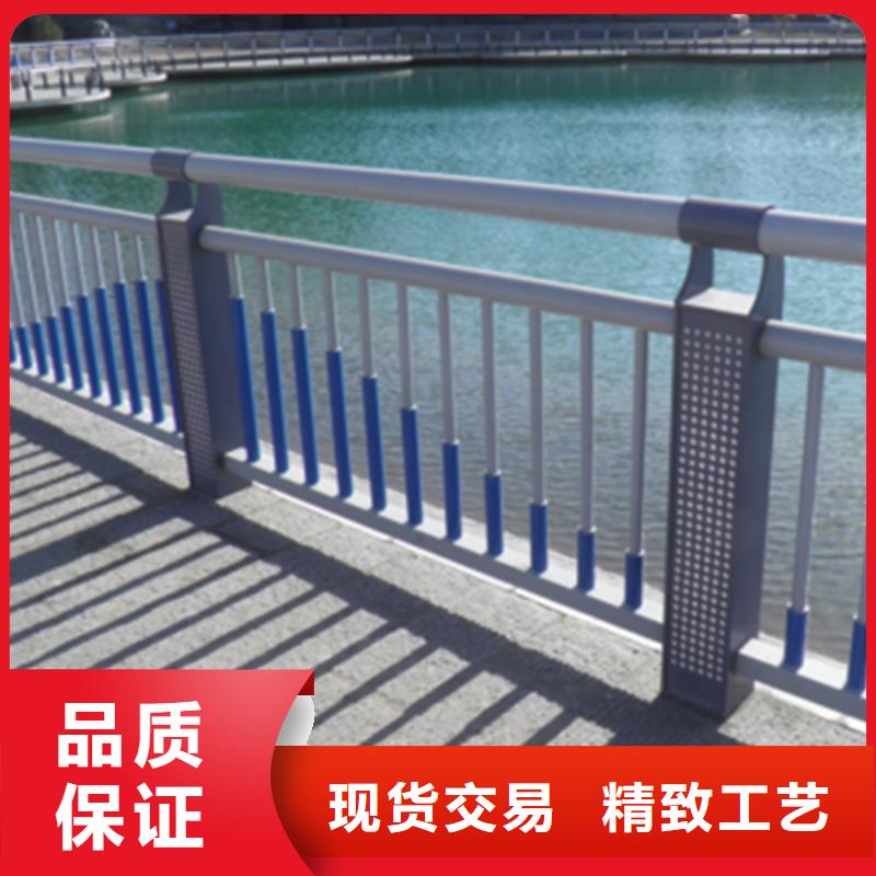 燈光護(hù)欄燈光欄桿每個(gè)細(xì)節(jié)都嚴(yán)格把關(guān)