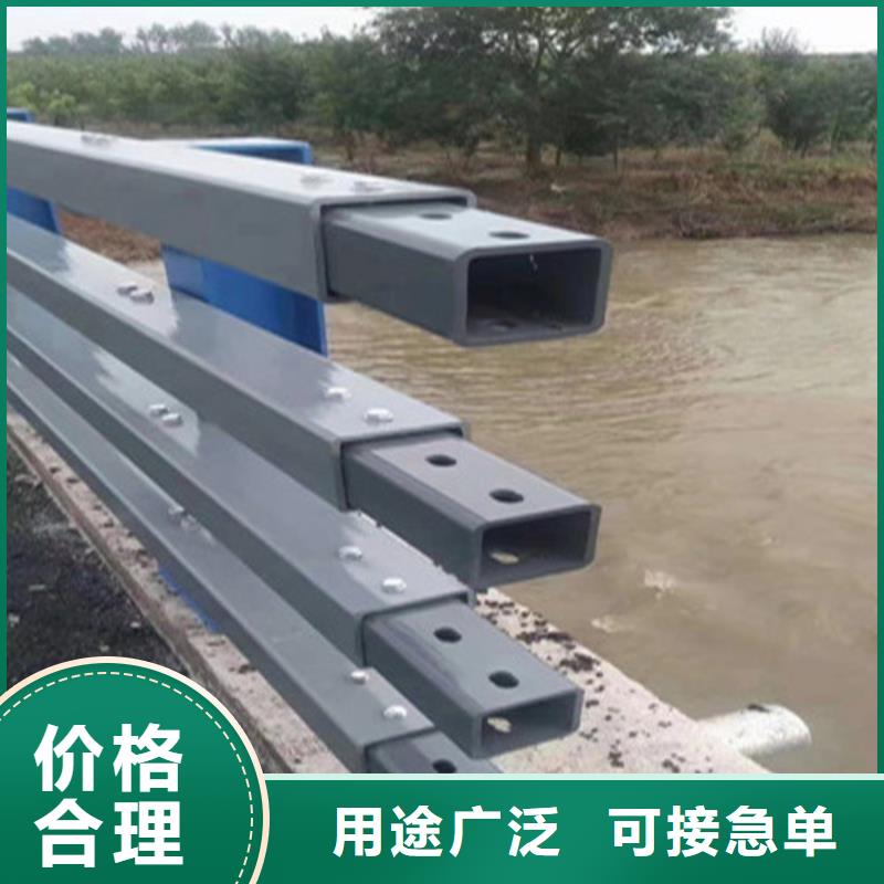 護(hù)欄波形護(hù)欄板廠家質(zhì)量上乘