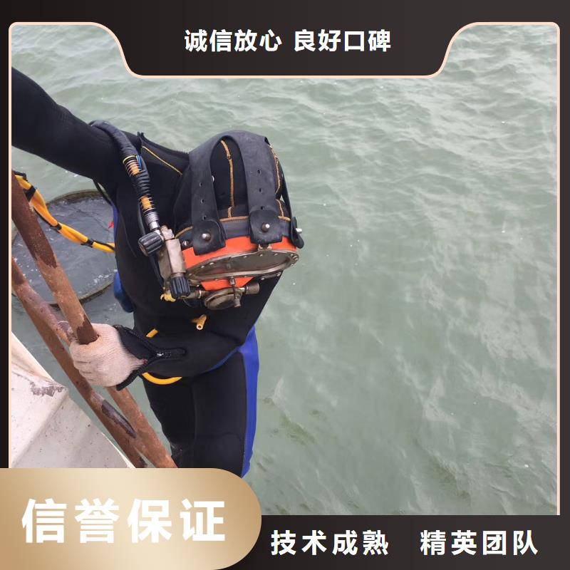  水上浮吊船信譽(yù)良好