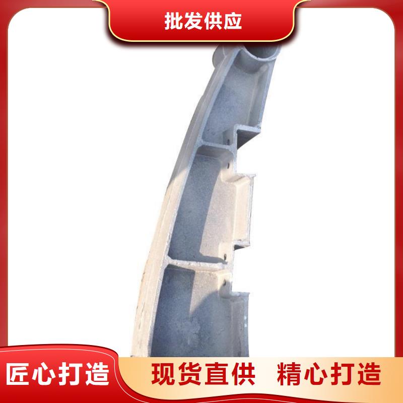 橋梁防撞護(hù)欄橋梁景觀欄桿每個(gè)細(xì)節(jié)都嚴(yán)格把關(guān)
