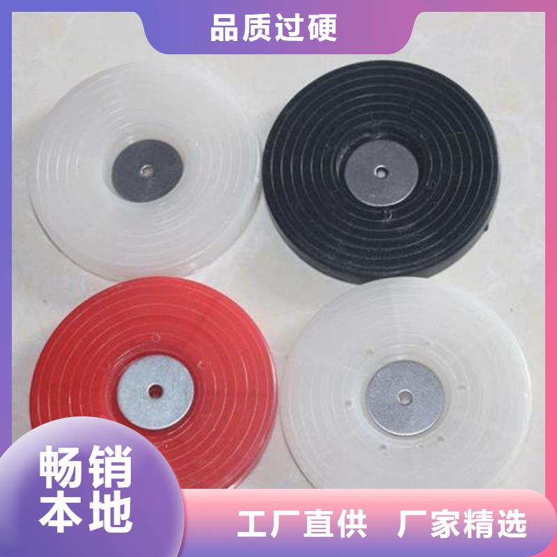 熱熔墊片膨潤(rùn)土防水毯品質(zhì)卓越