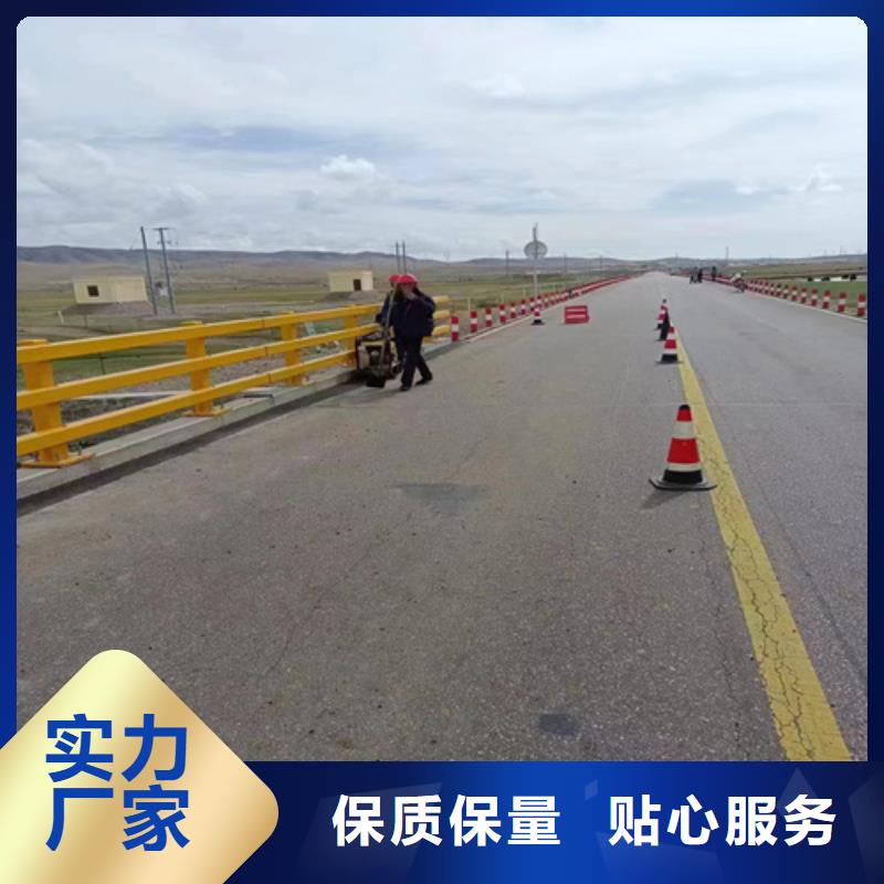 護(hù)欄,橋梁景觀欄桿專業(yè)生產(chǎn)設(shè)備