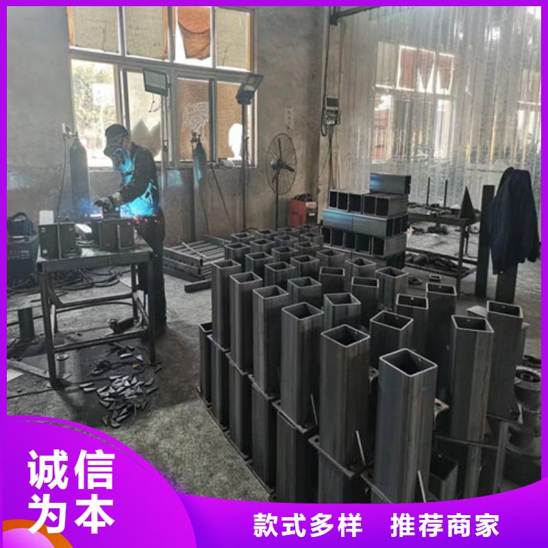護(hù)欄,橋梁景觀欄桿專業(yè)生產(chǎn)設(shè)備