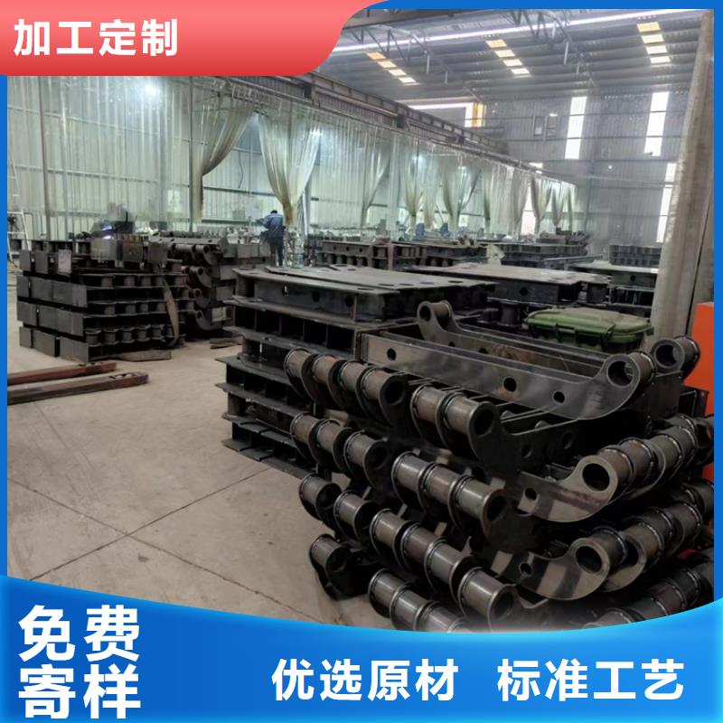 護(hù)欄立柱燈光防撞護(hù)欄當(dāng)日價(jià)格