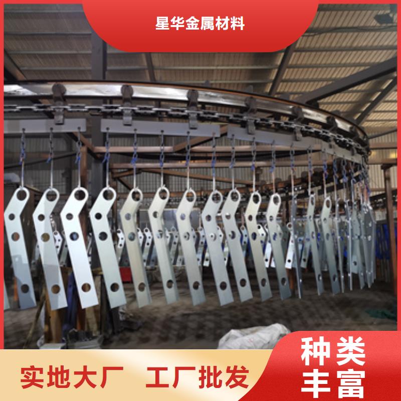 護(hù)欄立柱-不銹鋼復(fù)合管道路護(hù)欄好產(chǎn)品有口碑
