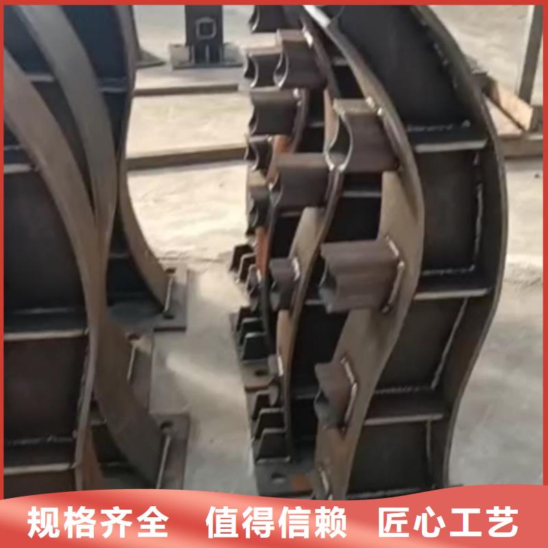 護欄立柱不銹鋼復合管護欄層層質檢