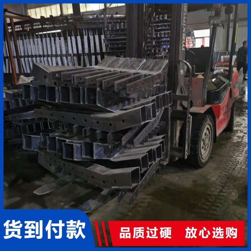 護(hù)欄立柱-鋁合金護(hù)欄生產(chǎn)經(jīng)驗(yàn)豐富