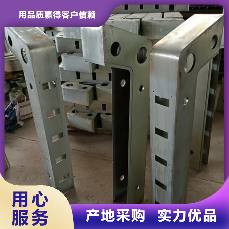護欄立柱-q235b波形護欄板質(zhì)檢合格發(fā)貨