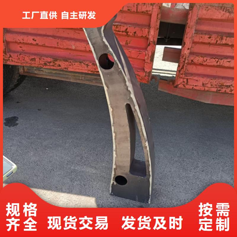 護(hù)欄立柱鍍鋅波形護(hù)欄貨源報(bào)價(jià)