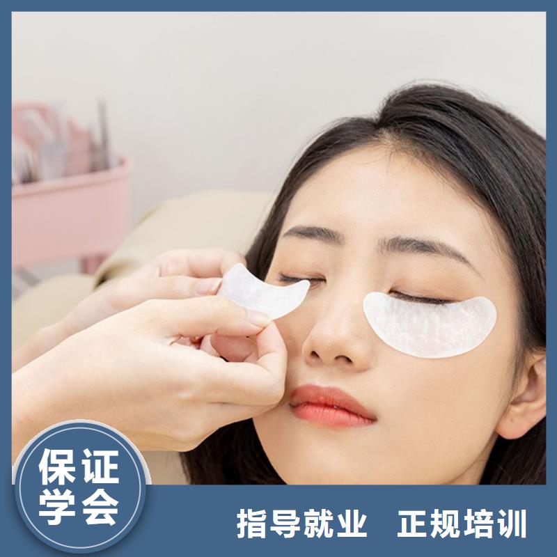 紋繡化妝培訓(xùn)學(xué)校老師專業(yè)