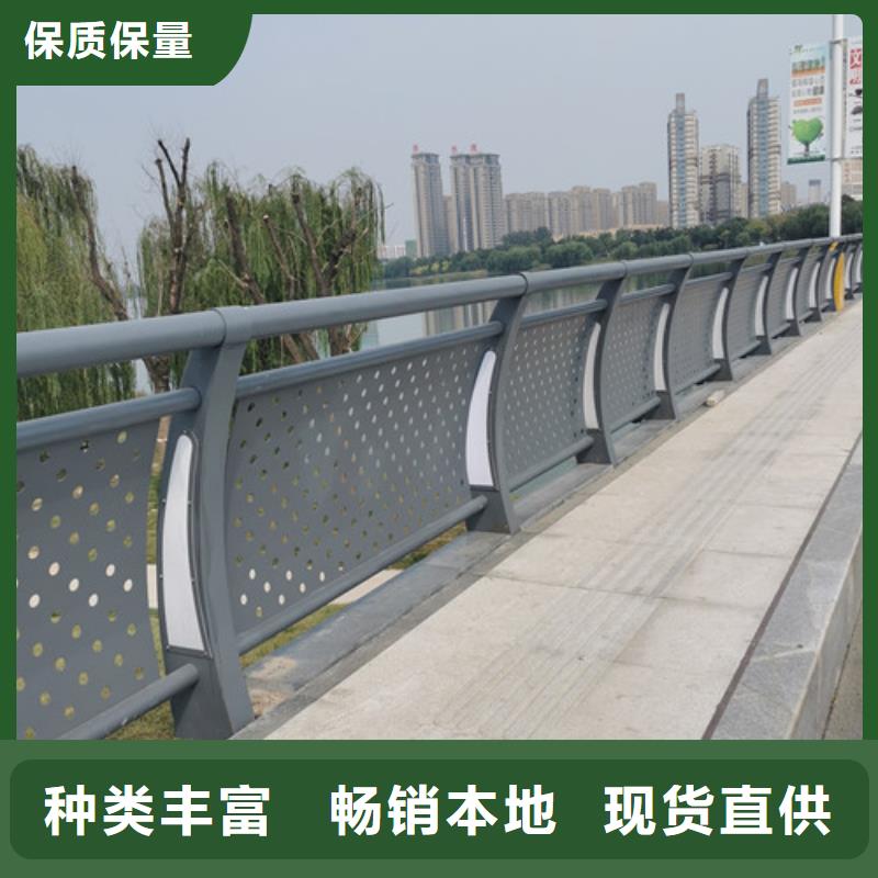 燈光護(hù)欄來廠考察
