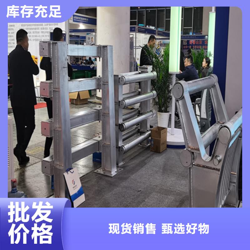 人行道護欄_不銹鋼防撞廠家精心