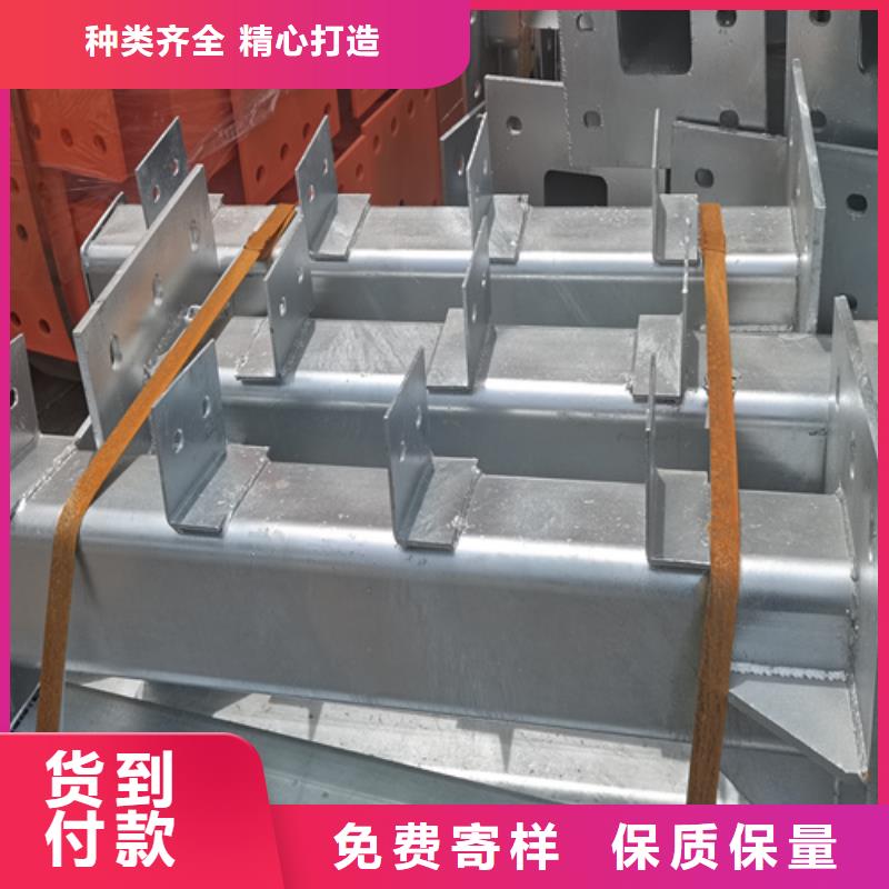 人行道護(hù)欄防撞燈光欄桿廠家聯(lián)系廠家