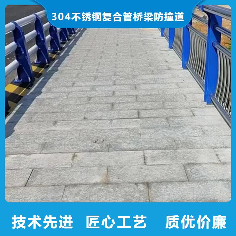 護(hù)欄,不銹鋼復(fù)合管護(hù)欄細(xì)節(jié)之處更加用心