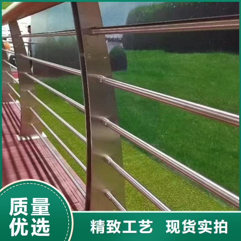 可定制的公路隔離護欄供貨商