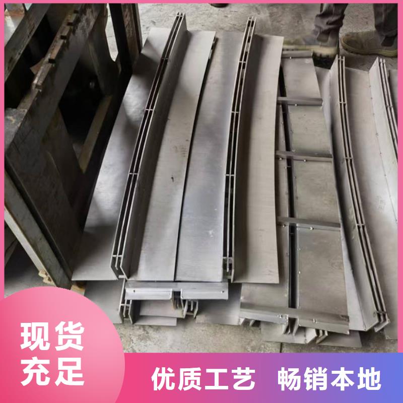 井盖,热镀锌平台钢格板有口皆碑