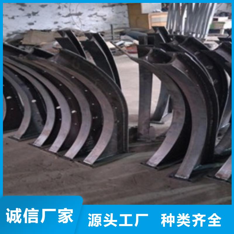 不銹鋼復(fù)合管不銹鋼橋梁防護(hù)欄桿廠家滿足客戶所需