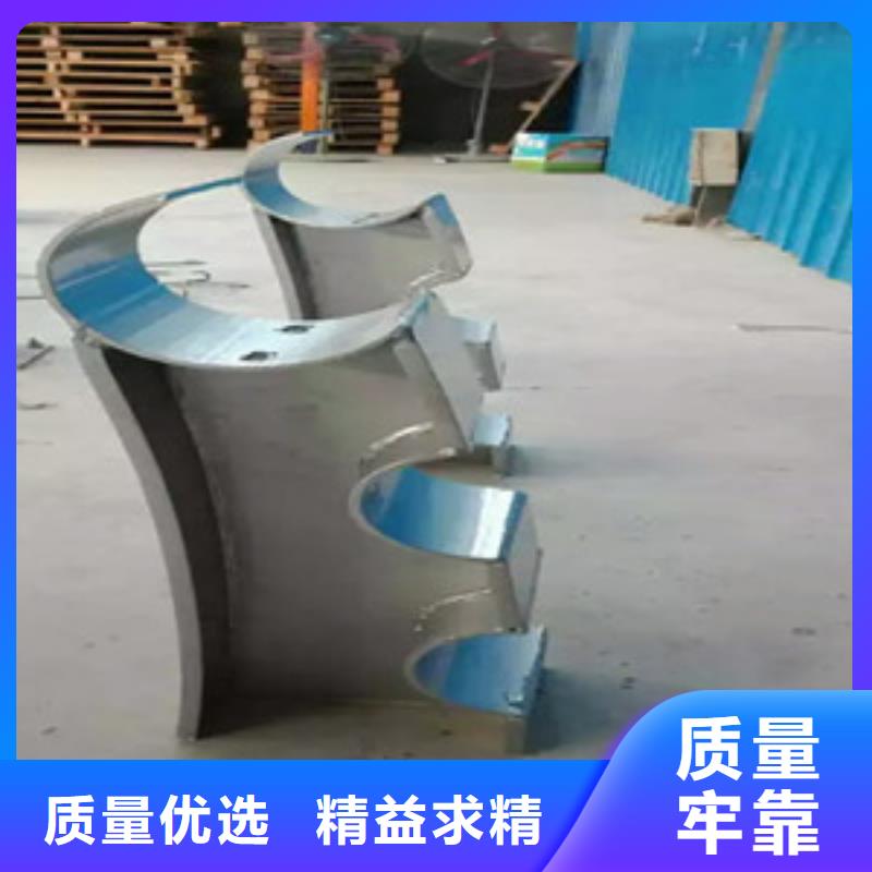 橋梁護欄立柱公路防撞護欄專注生產(chǎn)N年