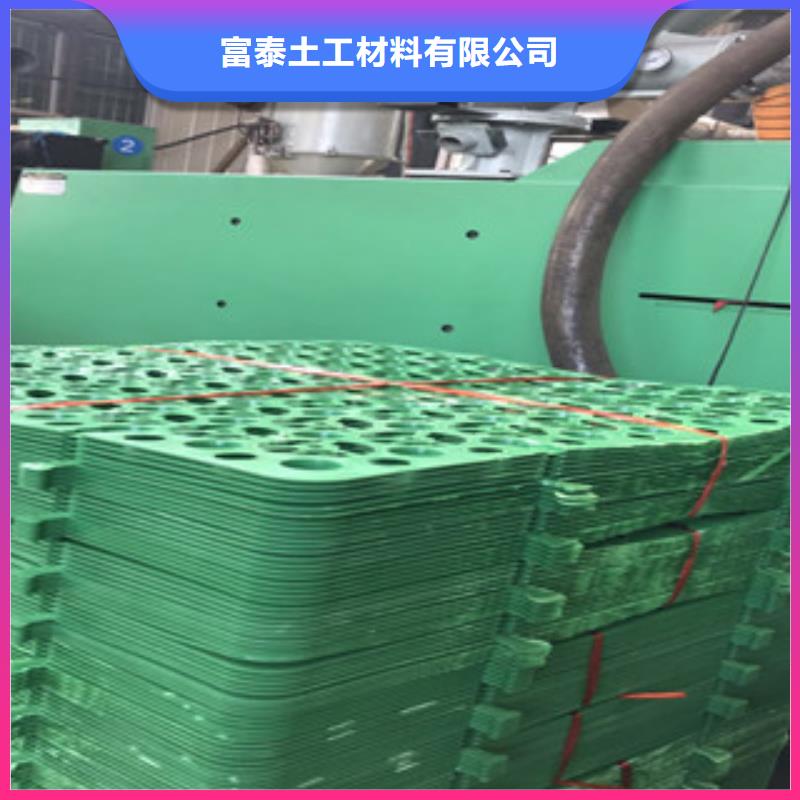蓄排水板膨潤土防水毯廠家多種規(guī)格供您選擇