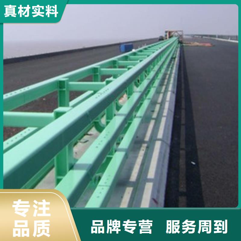 橋梁防撞護欄生產(chǎn)廠家橋梁護欄品質(zhì)信得過