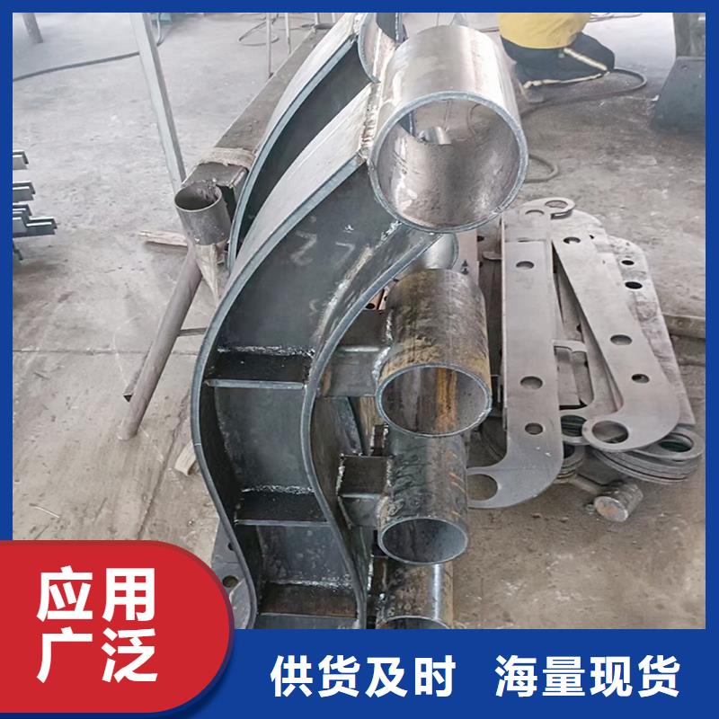 Q355B橋梁河道護(hù)欄廠家值得信賴(lài)橋梁防撞欄桿