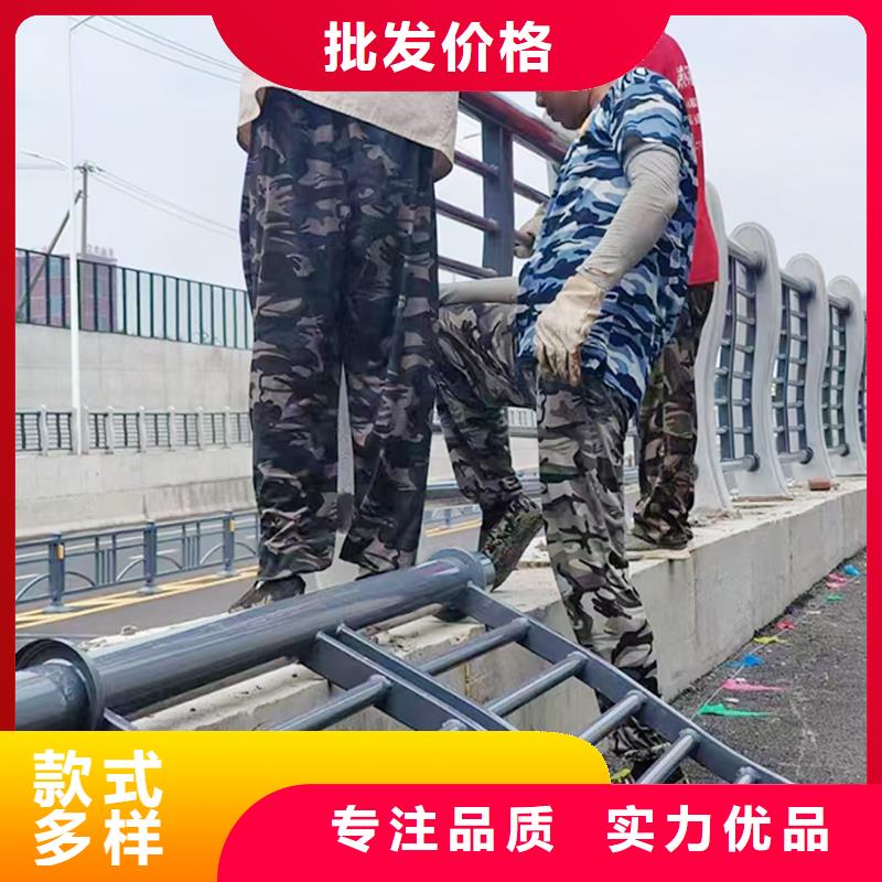 生產(chǎn)鋁合金欄桿專注產(chǎn)品質(zhì)量與服務(wù)懂您所需鋁合金防護(hù)欄