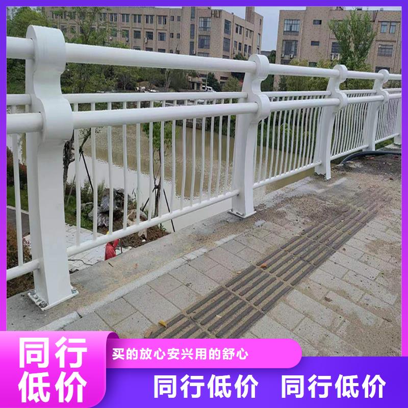 生產(chǎn)道路燈光護(hù)欄今年新款閃電鋁合金燈光護(hù)欄