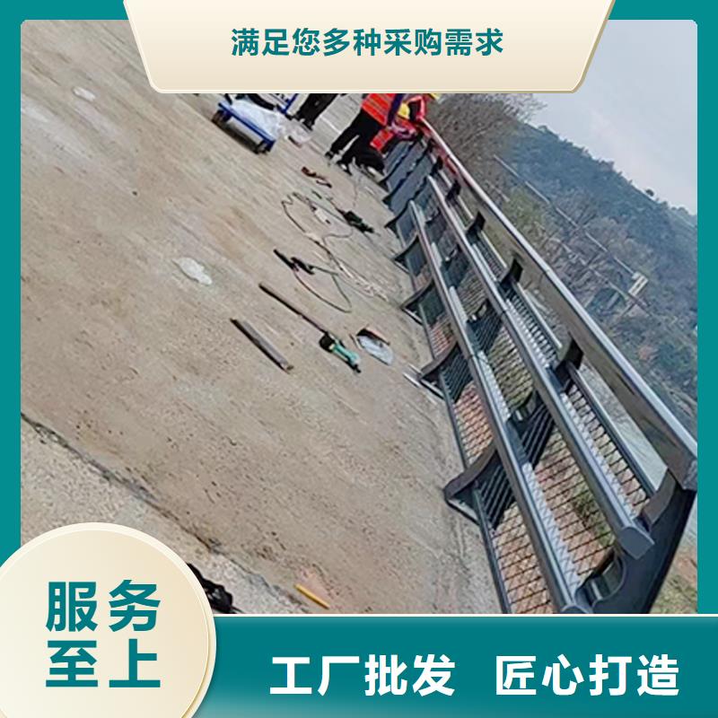 生產(chǎn)道路燈光護(hù)欄品質(zhì)可靠閃電不銹鋼燈光護(hù)欄